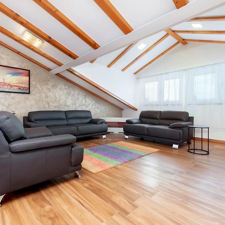 Apartment The Loft Rovinj Bagian luar foto