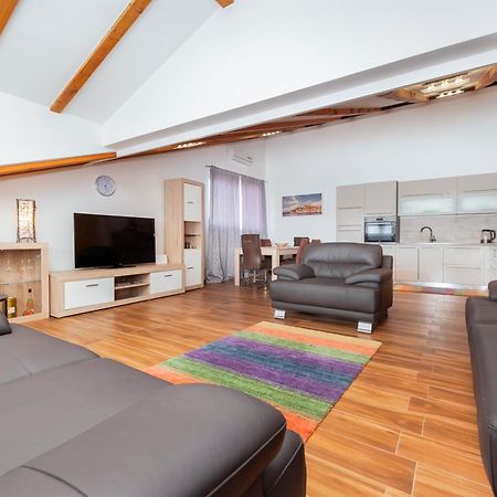 Apartment The Loft Rovinj Bagian luar foto