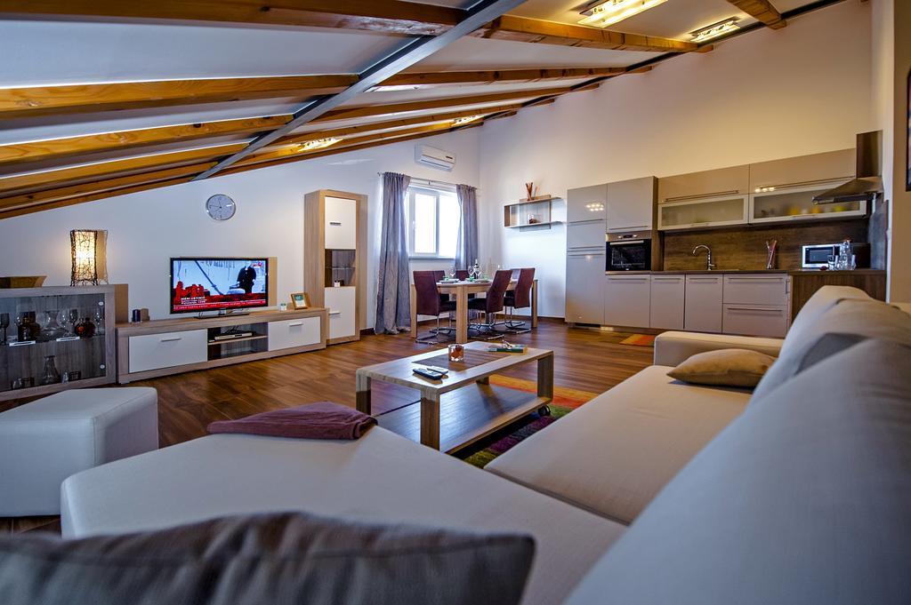 Apartment The Loft Rovinj Bagian luar foto
